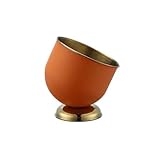 La forme unique est à la fois tendance et pratique. Il permet assez de glace pour rester au frais et a la bonne taille pour accueillir différentes bouteilles.