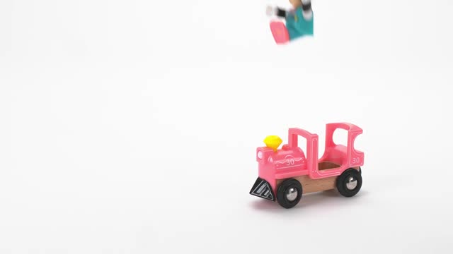 BRIO World 32288 Minnie Maus Lokomotive - Zubehör Holzeisenbahn - Empfohlen ab 3 Jahren – Bild 7