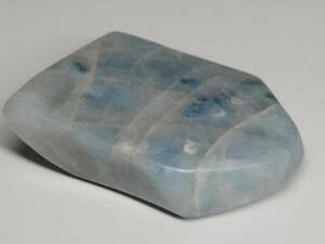 Amazon.co.jp: コン沢 25g (k) 翡翠 原石 ヒスイ 鉱物 鑑賞石 糸魚川