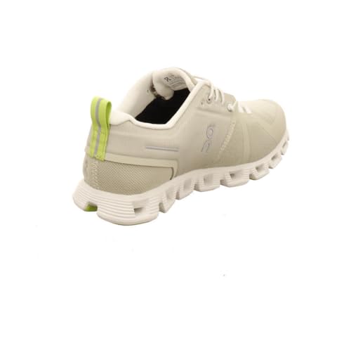 Image of On Women's Cloud 5 Waterproof Sneakers