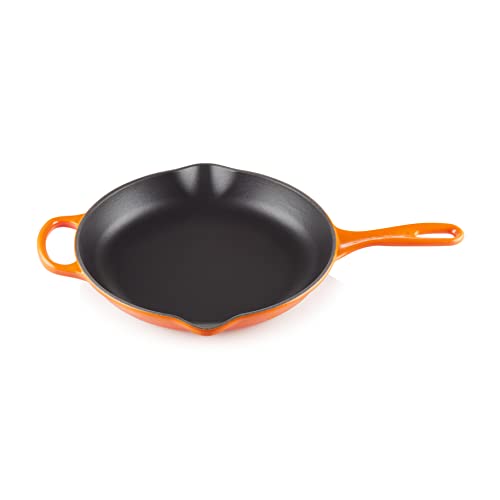 Le Creuset Signature Enamelled Cast Iron Skillet Frying Pan With Helper Handle and Two Pouring Lips, 23 cm,...