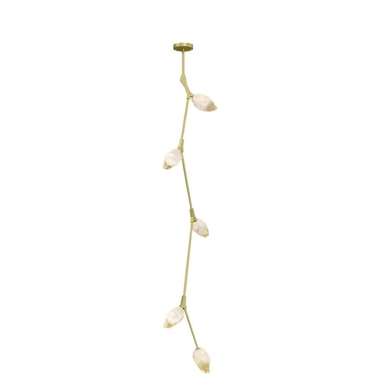 Lustre pour salon au design scandinave et éclairage chaleureux doré