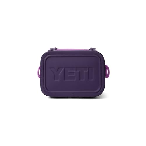 Image of YETI Hopper Flip 8 Portable Soft Cooler