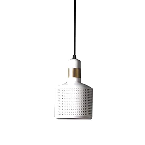 Lustre suspension atmosphère chaleureuse métal ajouré design