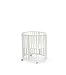 Stokke Sleepi Mini, Bianco - Culla ovale adatta per 0-6 mesi - Base regolabile in altezza, ruote girevoli bloccabili, base materasso traforata per la circolazione dell'aria