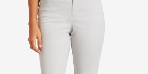Image of Gloria Vanderbilt Women's Classic Tapered Amanda Jeans
