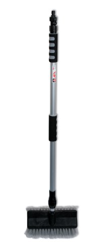 Brosse nettoyante télescopique pour l'entretien du camping-car