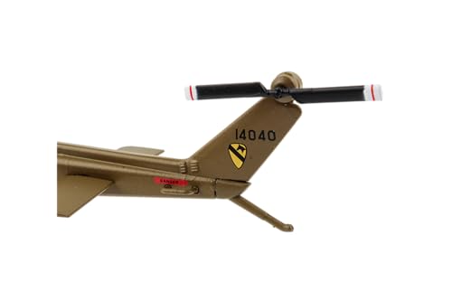 Daron PS5601 Worldwide Trading Daron Postage Stamp Uh-1 Huey Gunship 1:87 Vehicle thumb #7