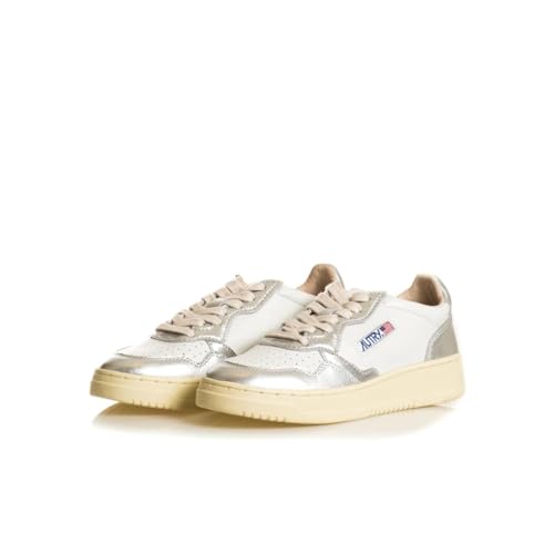 Women's Medalist Sneakers2