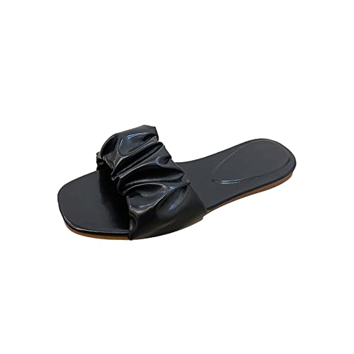 Chaussures décontractées d'été à bout carré : l'élégance des slippers blancs
