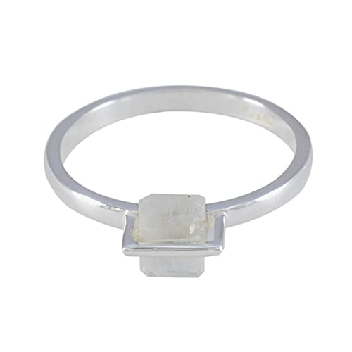 Bague en argent et pierre de lune pour illuminer votre tenue bohème au quotidien