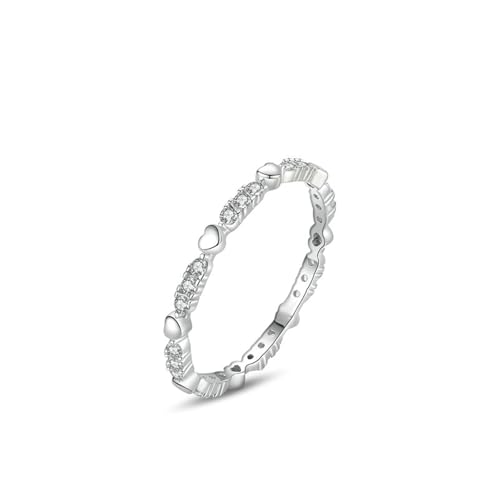Bague Moissanite en Or Blanc, l'anneau empilable cœur qui sublime vos tenues au quotidien