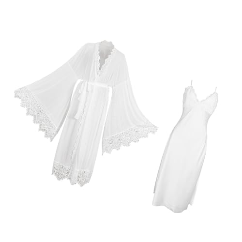 Robe kimono en maille et robe de nuit en dentelle pour vos soirées