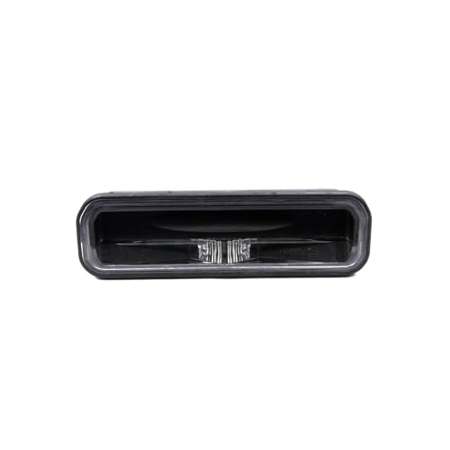 Bouton hayon Ford Focus MK3 pour réparer un coffre bloqué