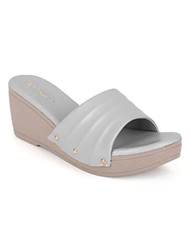Image of Iconics Women's Icn-ni-w-17 Sandal