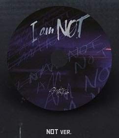 Vista 2 de I Am Not (Not Version)