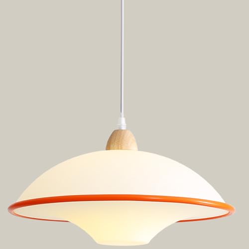 Chandelier de style crème idéal pour illuminer vos dîners chaleureux en salle à manger