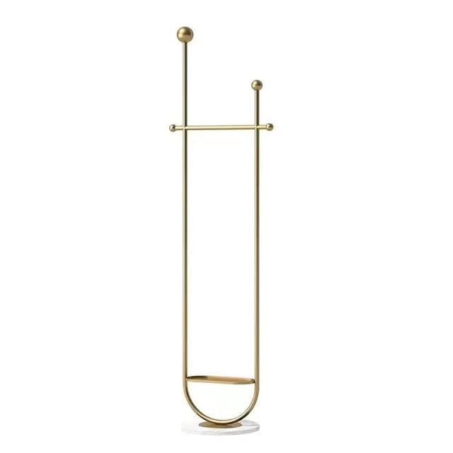 Porte-manteau simple et léger porte-vêtements suspendu minimaliste en or