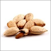 Atu Nuts The Best Kashmiri Hard Shelled Almond 2 Kg : Amazon.in ...