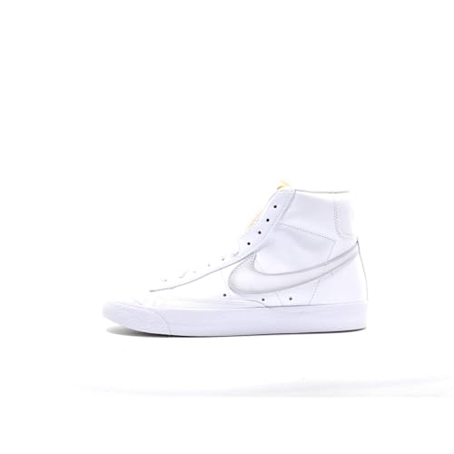 Image of Nike Men's Blazer Mid '77 VNTG Basketball Shoes