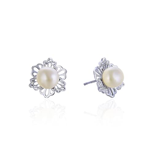 Bijoux en perles tendance pour femme : les clous d'oreilles parfaits du bureau aux soirées chic