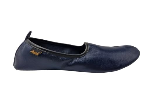 Babouche traditionnelle en cuir pour des instants de détente pieds nus à la maison