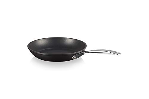 LE CREUSET Toughened Non-Stick 24x4.5cm Frying Pan, Aluminium, 51112240010002, Black