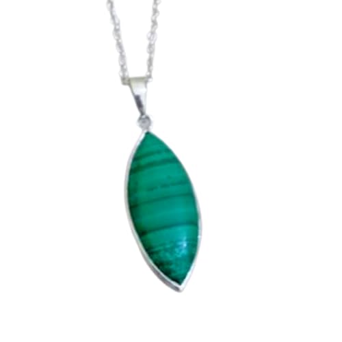 Pendentif malachite et argent pour harmoniser les énergies au quotidien avec sa chaîne