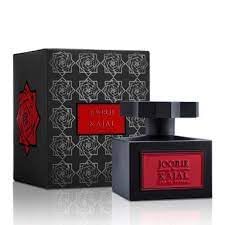 KAJAL Joorie de Kajal est un parfum envoûtant et velouté qui exprime toutes les facettes d'une rose dans sa pureté. Une rose rouge est une icône de perfection, de force, est le reflet du mag.