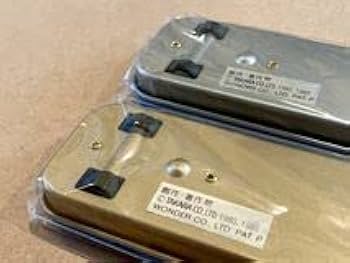 タカラ　チョロＱ　走るかんペンケース　新品　シルバー＆ゴールド２つセット タカラ チョロQ 走るかんペンケース 新品 シルバー＆ゴールド2