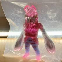 Amazon.co.jp: MAXTOY バルタン星人 クリアピンク One up