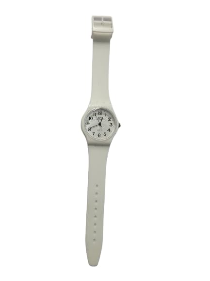 Montre blanche 23,5 cm grand poignet lisible et robuste