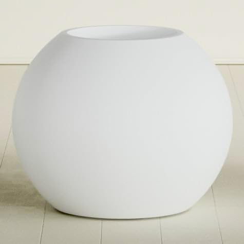 Greenline Fiberglass Nala Globe Indoor/Outdoor Large Lightweight Planter - 30" x 30" x 24" (Gloss White)