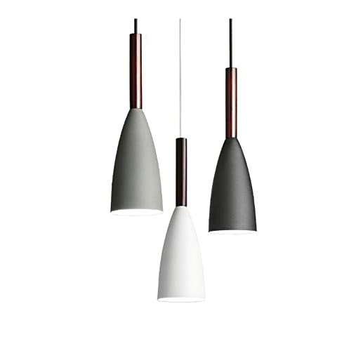 Plafonnier nordique à 3 lumières pour éclairer un couloir sombre avec ce luminaire de plafond