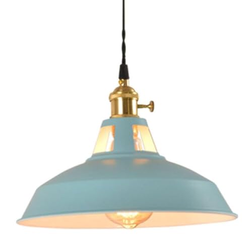 Chandelier créatif pour éclairer un couloir sombre avec une suspension rose