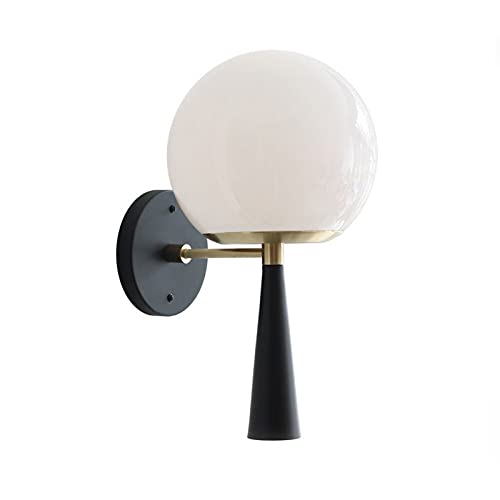 Applique murale mid-century industrielle avec globe de verre opalin AMUCK