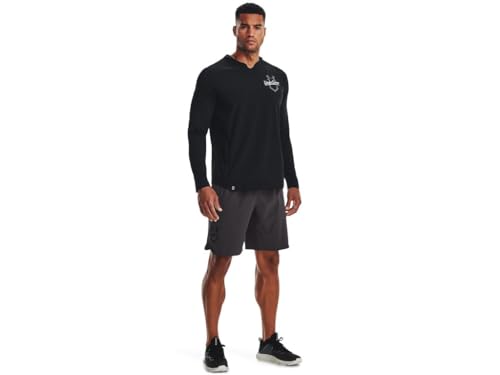 Cazadora con capucha Under Armour para hombre en color negro ajustable 3