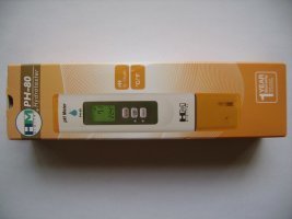 HM DIGITAL PH Meter PH-80 Handheld Water Resistant Water Quality Tester Pen with ATC for Hydroponics Gardening Aquariums Reefs Pools Spas Water Treatment Drinking Water