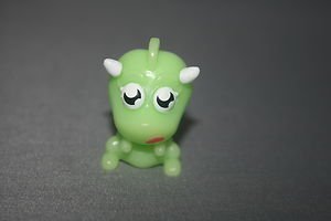 Moshi Monsters Moshlings - 10 Snookums Moshling - Glow in the Dark HALLOWEEN Limited Edition - GREEN