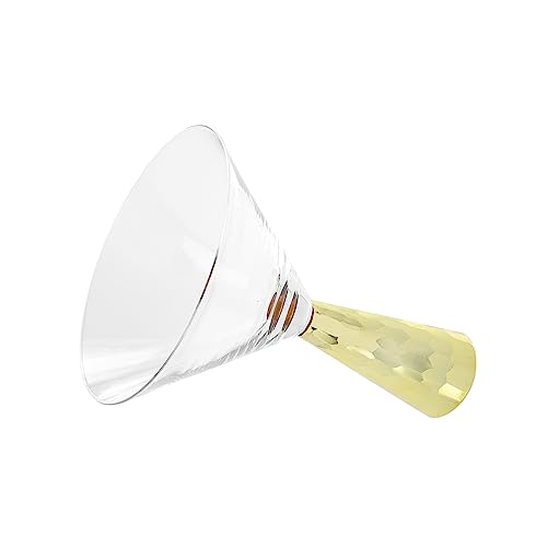Verre à cocktail doré pour sublimer vos boissons de réception
