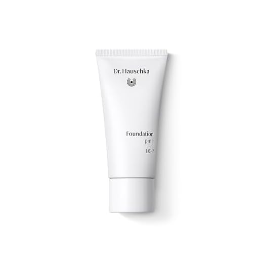 Dr. Hauschka - Foundation 002 Pine 30 ml