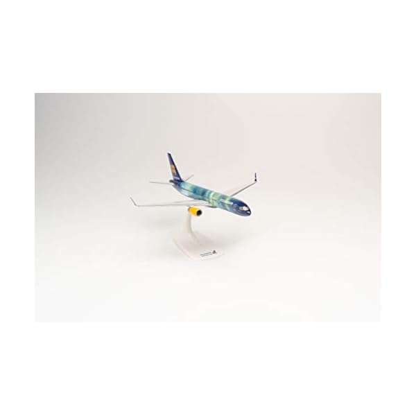 herpa 610735 – Boeing 757-200, Icelandair Hekla Aurora, Wings, Modell Flugzeug mit Standfuß, Flieger, Modellbau… – Bild 6