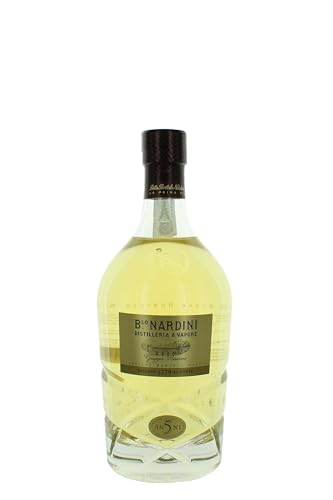 Gusto: Morbido, delicato, armonico con rilevante persistenza.