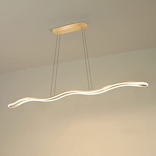 Lámparas suspendidas LED doradas para eliminar zonas oscuras en comedor