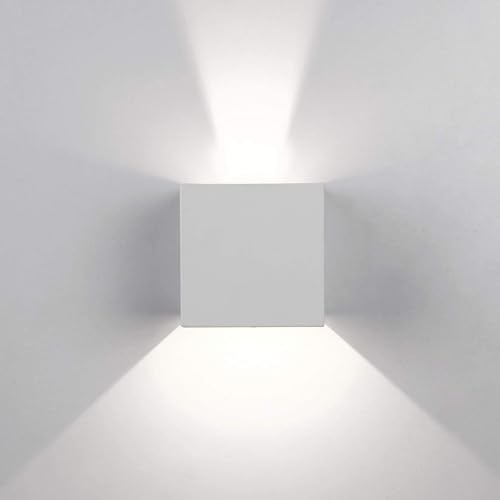 Luz LED Cubetto IP54 orientable para regular la luz de tu porche 5