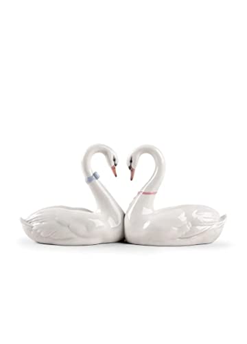 Lladro Endless Love Cake Topper #9681