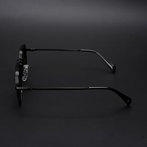 Image of Voyage Geometric UV Protected & Polarized Sunglasses for Men & Women
