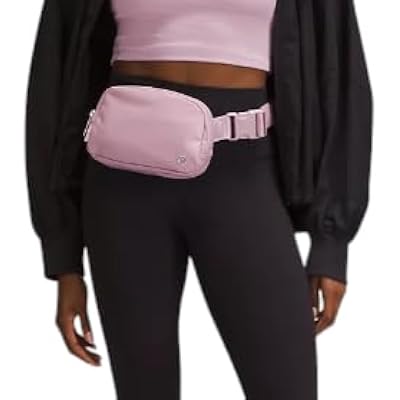 Lululemon Everywhere Belt Bag, 1L (Misty Pink)