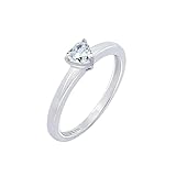 anillo diamante compromiso Cada circonita cúbica comparte cualidades similares al diamante con su brillo y claridad, para ser una alternativa asequible y muy popular entre una amplia gama de joyas.