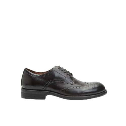 Eleganza senza tempo: Con il loro design raffinato e i dettagli curati, le stringate da uomo completano ogni outfit con classe.